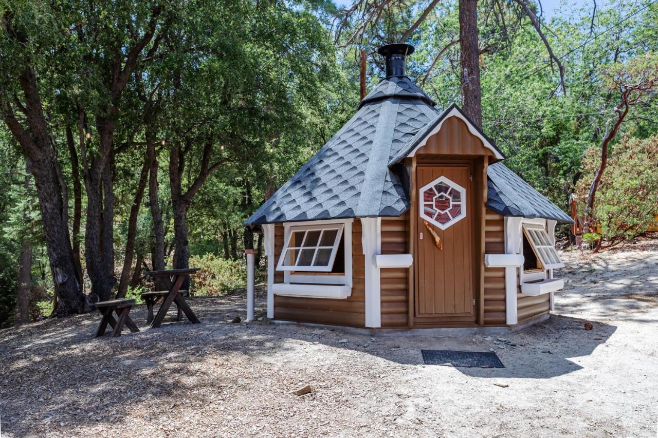 Hicksville Pines Chalets & Motel Idyllwild Esterno foto