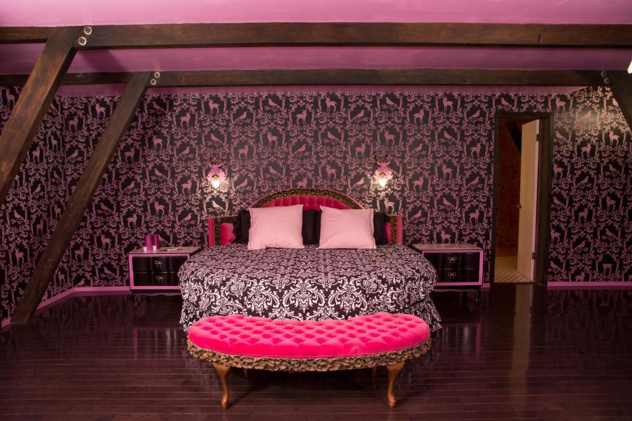 Hicksville Pines Chalets & Motel Idyllwild Esterno foto